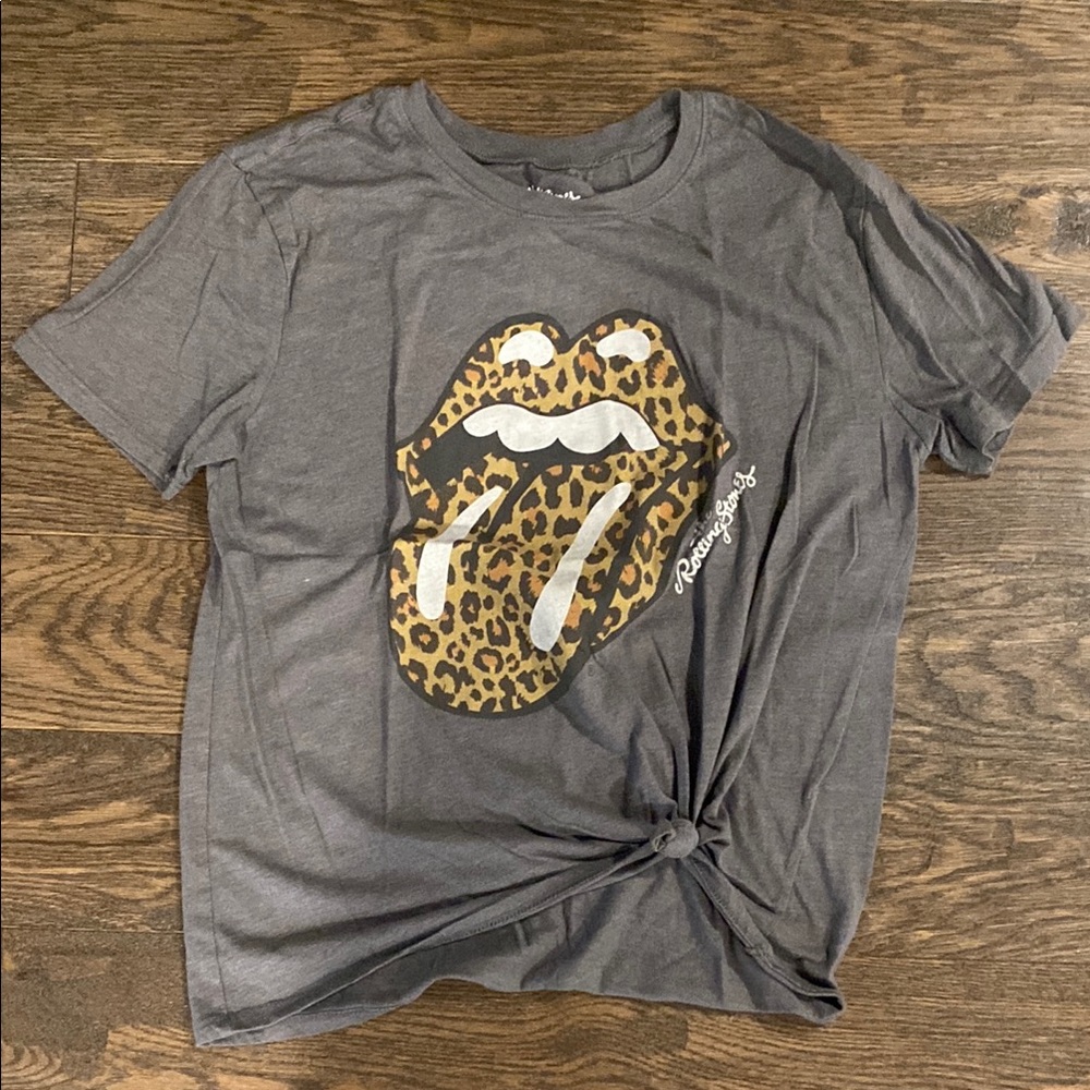 🖤3/$10 The Rolling Stones Gray Tee with Leopard Lips